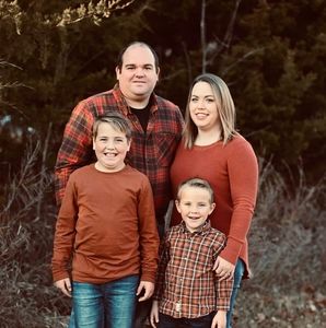 Meet your Posher, Courtney